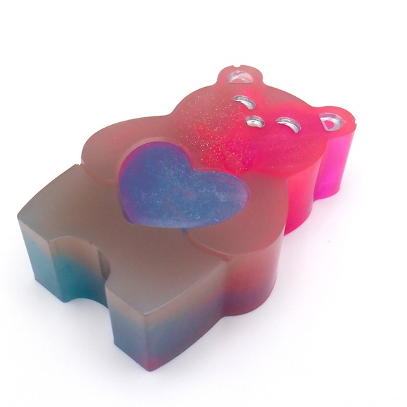 Bear with Heart - Picture 4 of 8